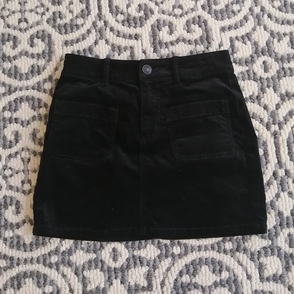 American Eagle Sz 0 Jet Black Velvet Miniskirt